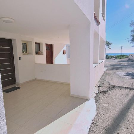 Stay Crystal Waves Maisonette Meneou 외부 사진