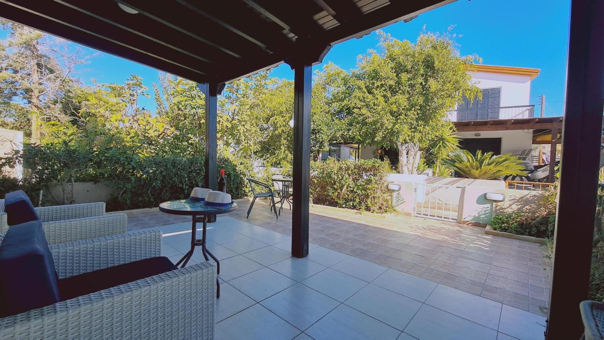 Stay Crystal Waves Maisonette Meneou 외부 사진